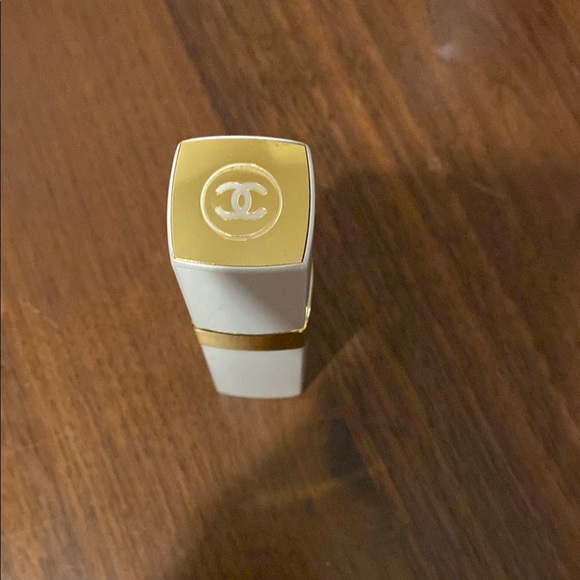 CHANEL Accessories - Chanel - White and Gold boitier pour parfum